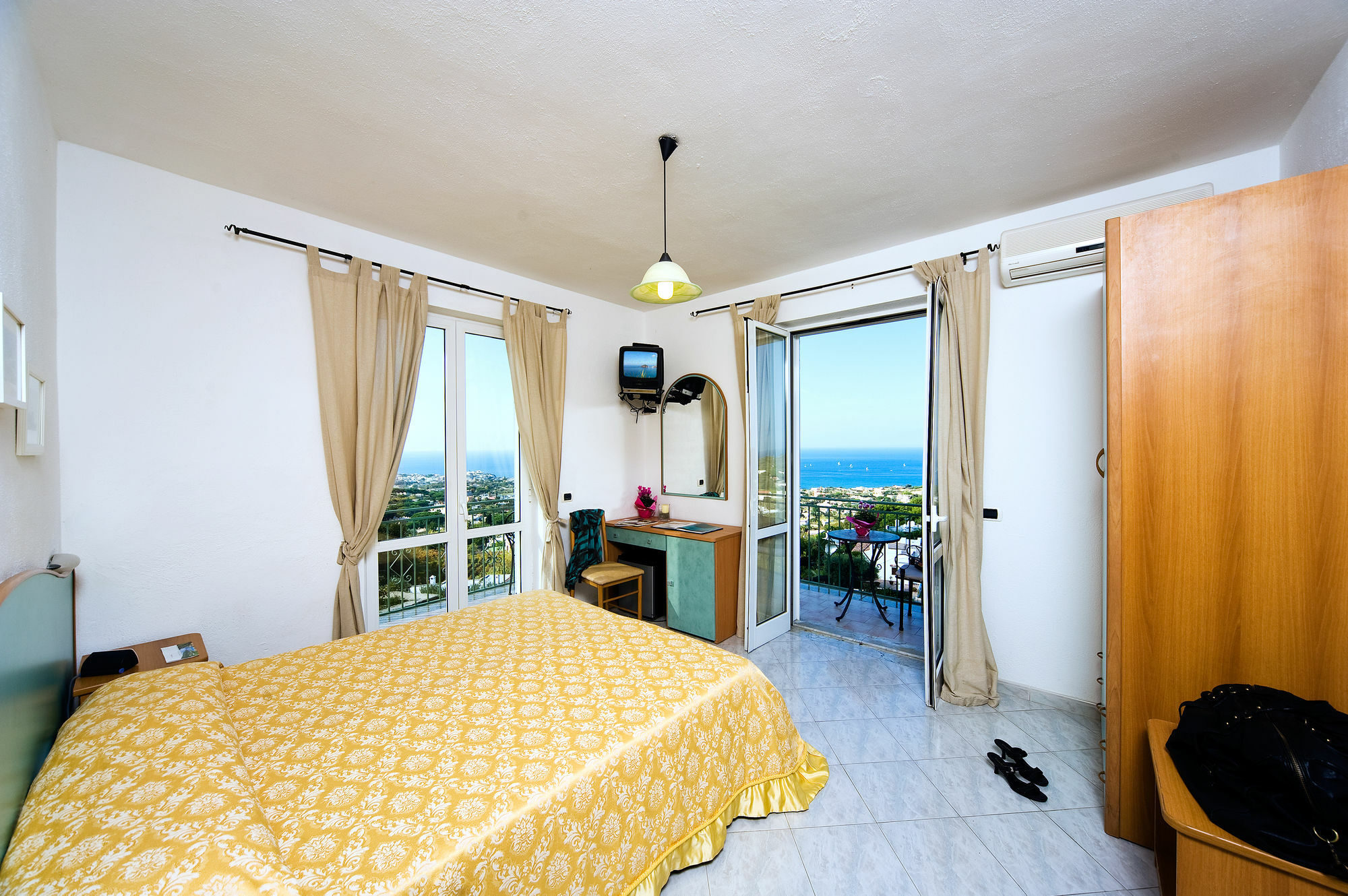 Hotel Poggio Del Sole Forio di Ischia エクステリア 写真